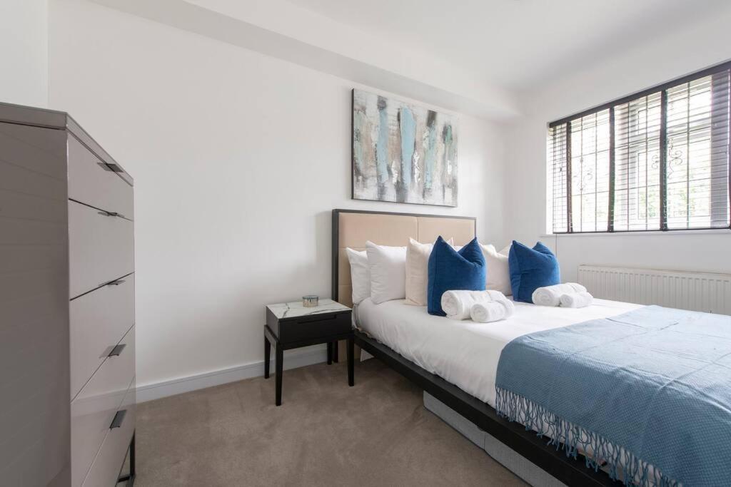 2 Bedroom Modern Urban Sanctuary 1Cc - Cherrydeal London Exterior photo