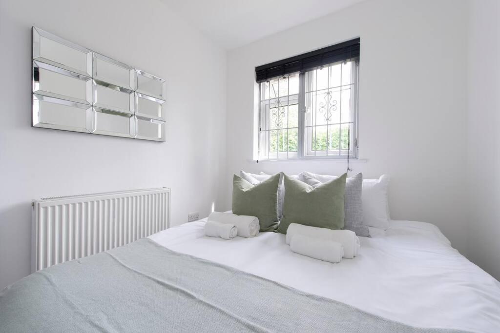 2 Bedroom Modern Urban Sanctuary 1Cc - Cherrydeal London Exterior photo